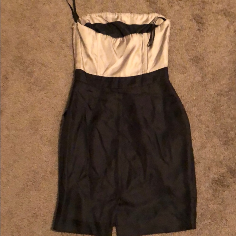 Banana Republic Strapless silk dress - Picture 3 of 4